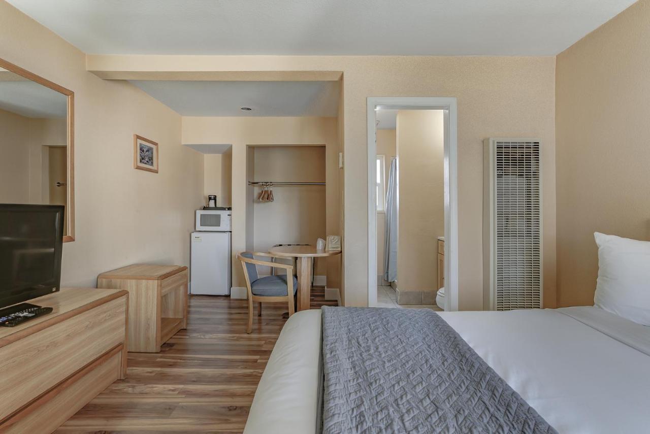Shasta Pines Motel & Suites Burney Ngoại thất bức ảnh