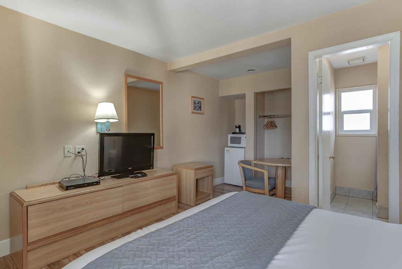 Shasta Pines Motel & Suites Burney Ngoại thất bức ảnh