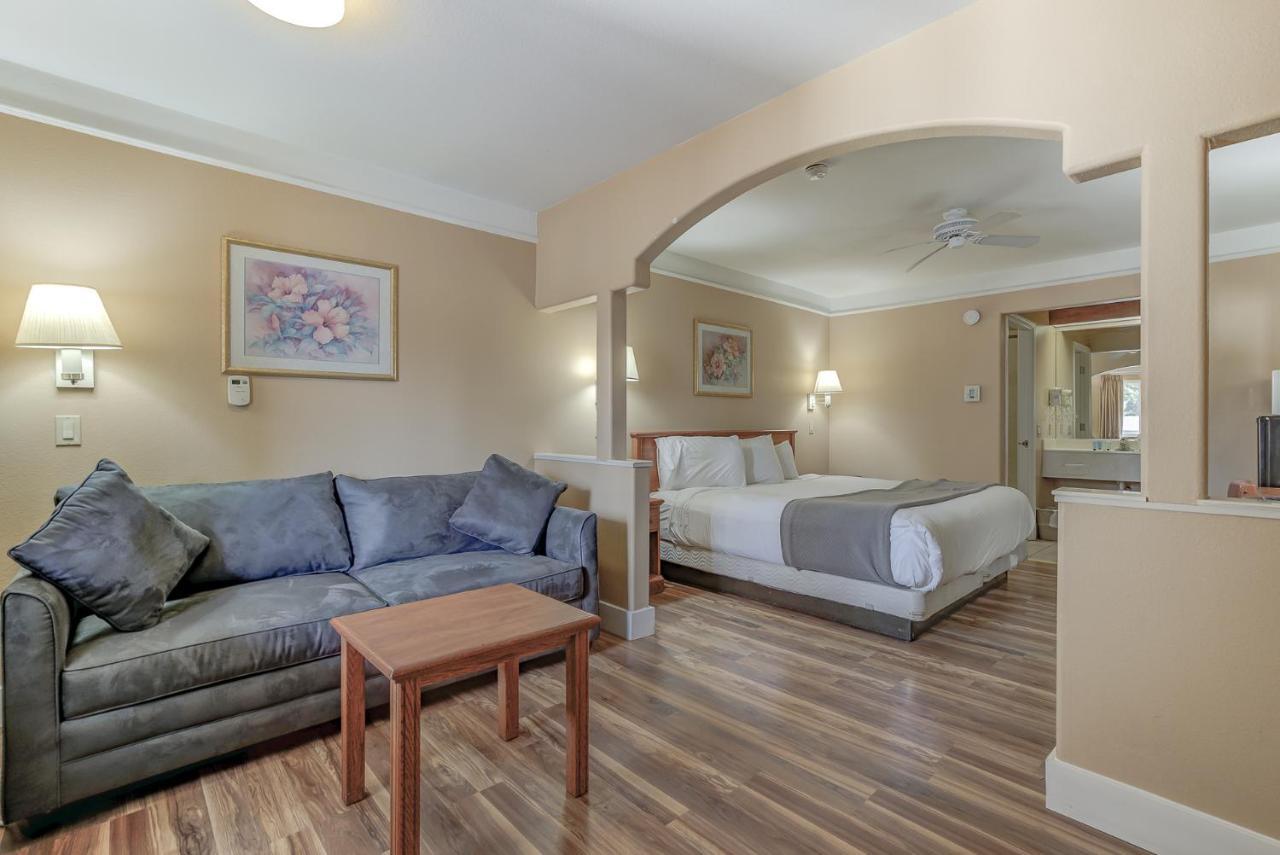 Shasta Pines Motel & Suites Burney Ngoại thất bức ảnh