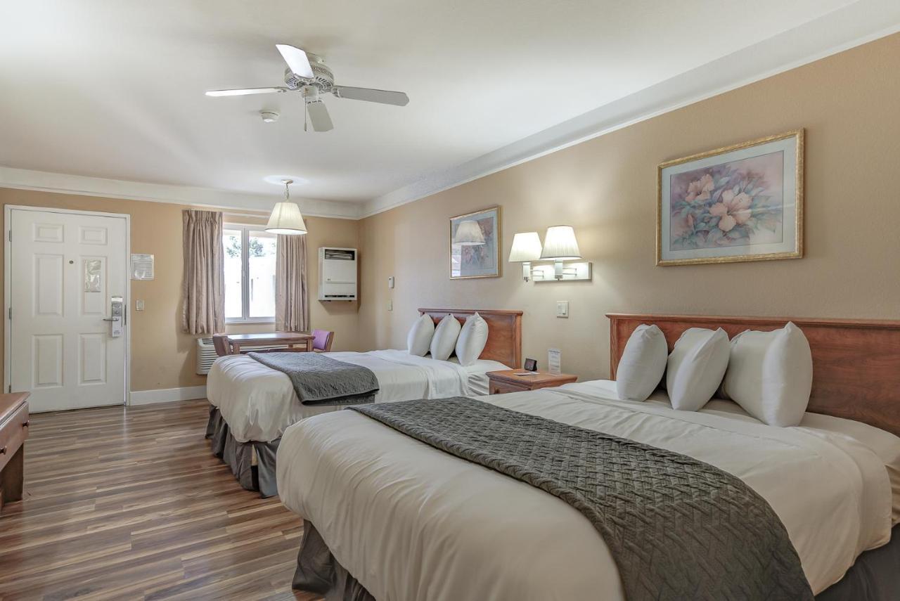 Shasta Pines Motel & Suites Burney Ngoại thất bức ảnh